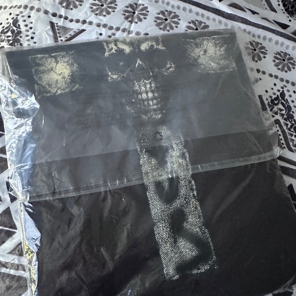 Travis Scott Crucifixion Long Sleeve - Picture 3 of 3